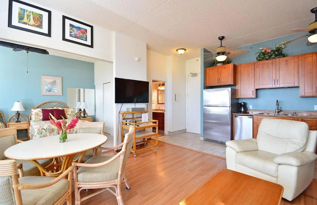 Waikiki Banyan #3810-T2-1