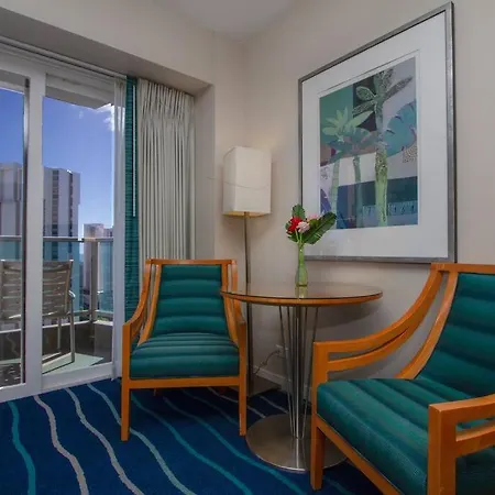Beach Condo With Balcony And Ocean Views Dl-2